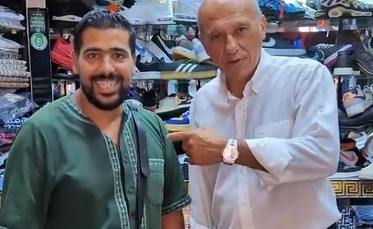 La reacción de un bético marroquí tras recibir a José María del Nido se hace viral en redes: «Me ha sorprendido el notas» La reacción de un bético marroquí tras recibir a José María del Nido se hace viral en redes: «Me ha sorprendido el notas»