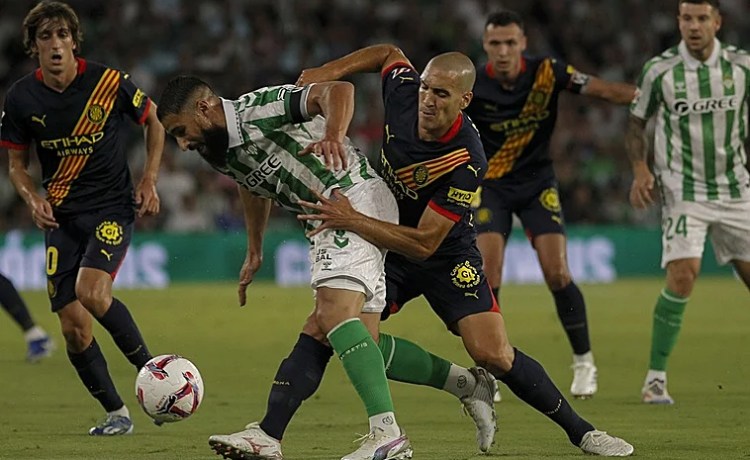 Betis – Girona, las notas de los jugadores: el regreso de Bartra y el partido de Llorente, lo mejor en el debut Betis – Girona, las notas de los jugadores: el regreso de Bartra y el partido de Llorente, lo mejor en el debut