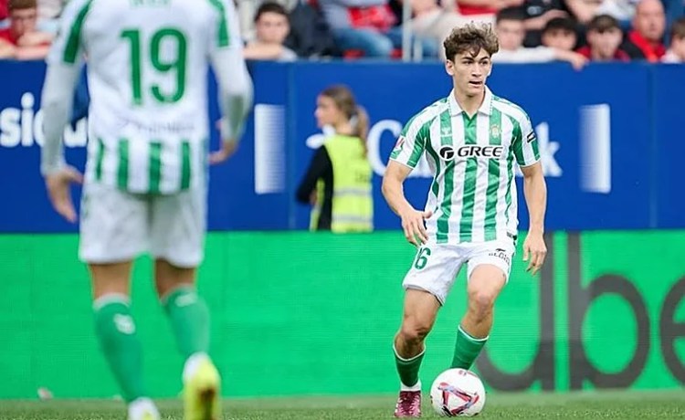 El día más esperado por Mateo Flores: «Debut y victoria con el equipo que me vio crecer» El día más esperado por Mateo Flores: «Debut y victoria con el equipo que me vio crecer»