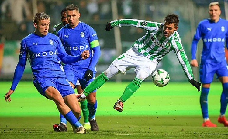 Las probabilidades del Betis de quedar entre los ocho primeros en Conference League Las probabilidades del Betis de quedar entre los ocho primeros en Conference League
