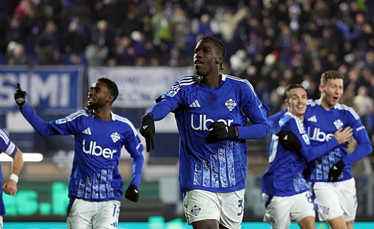 Assane Diao marca su primer gol con el Como en su segundo partido Assane Diao marca su primer gol con el Como en su segundo partido
