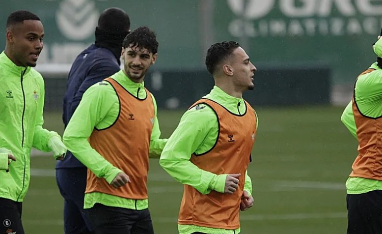 Con Antony, el Betis cubre el cupo de extracomunitarios en su plantilla Con Antony, el Betis cubre el cupo de extracomunitarios en su plantilla