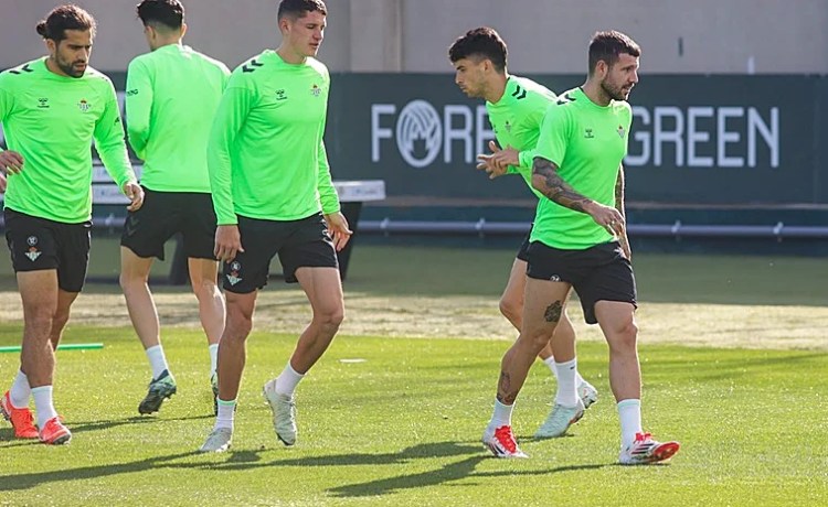 Aitor Ruibal inicia el entrenamiento con el grupo Aitor Ruibal inicia el entrenamiento con el grupo