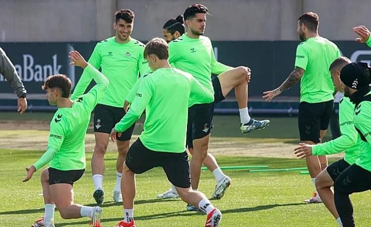 Aitor, novedad en la lista de convocados del Real Betis ante la Real Sociedad Aitor, novedad en la lista de convocados del Real Betis ante la Real Sociedad