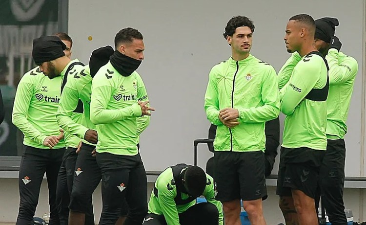 Johnny Cardoso entrará en la lista para el Vitoria – Betis y se probará en Portugal Johnny Cardoso entrará en la lista para el Vitoria – Betis y se probará en Portugal