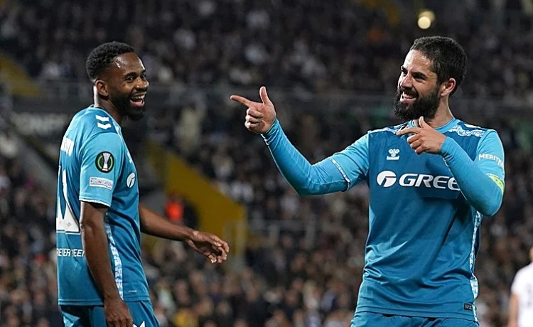 Isco: «No hemos hecho nada, pero este es el camino» Isco: «No hemos hecho nada, pero este es el camino»
