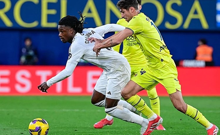 La derrota del Villarreal deja al Betis a tres puntos de la quinta plaza La derrota del Villarreal deja al Betis a tres puntos de la quinta plaza