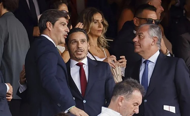 El Betis invita formalmente al Sevilla a acudir al palco en el derbi El Betis invita formalmente al Sevilla a acudir al palco en el derbi