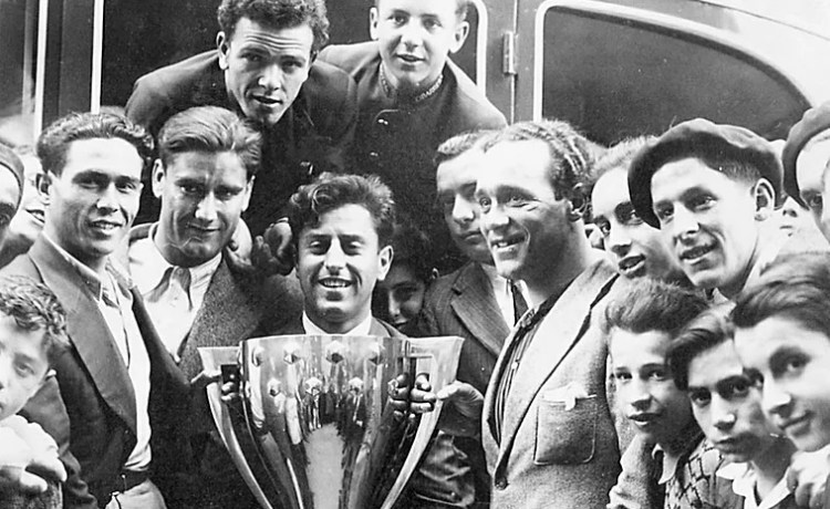 El Betis campeón de liga cumple 90 años El Betis campeón de liga cumple 90 años