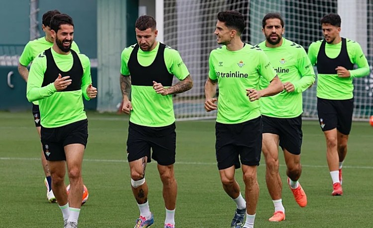 Pellegrini cuenta con todos menos los tres lesionados y Aitor para el Espanyol – Betis Pellegrini cuenta con todos menos los tres lesionados y Aitor para el Espanyol – Betis