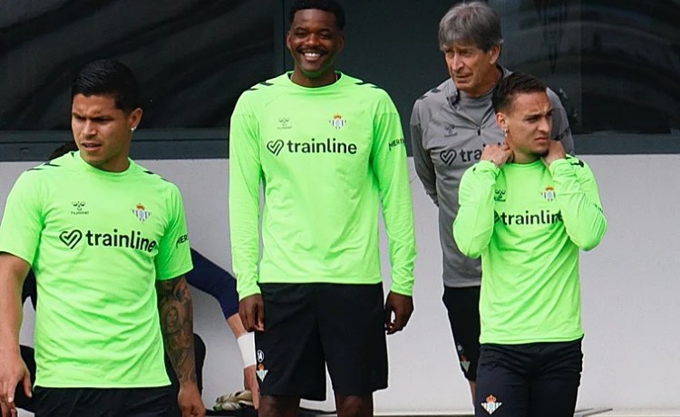 William Carvalho, listo para la titularidad ocho meses después William Carvalho, listo para la titularidad ocho meses después