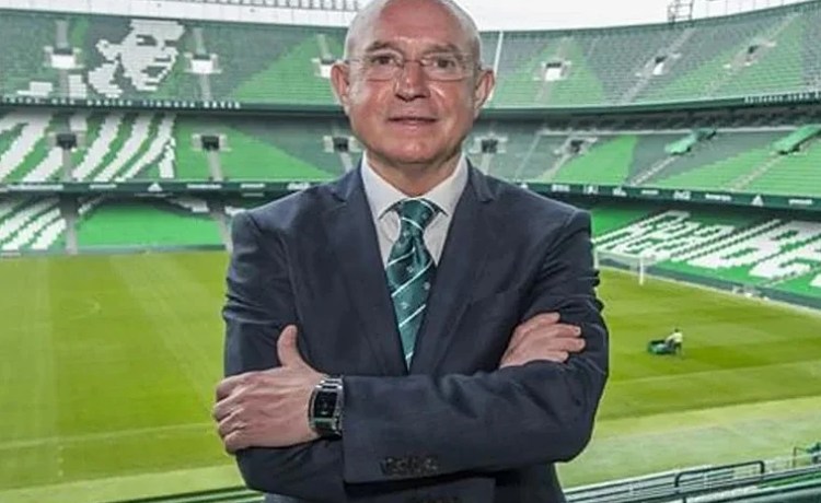 Serra Ferrer desvela que Catalán le pidió perdón por las formas de su despido del Betis: «No me lo merecía» Serra Ferrer desvela que Catalán le pidió perdón por las formas de su despido del Betis: «No me lo merecía»