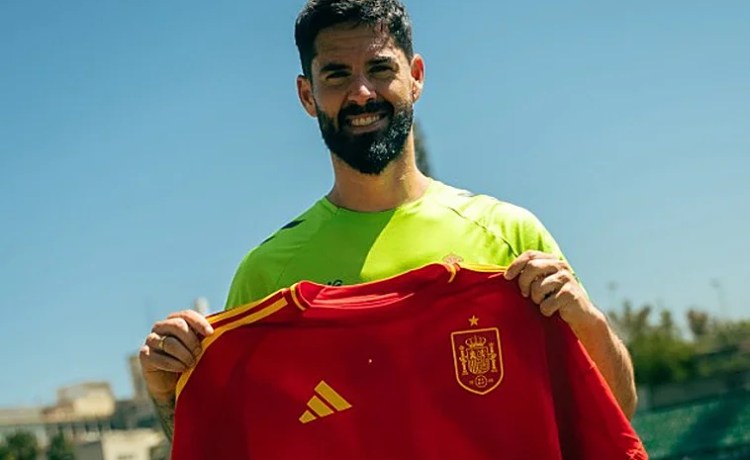 Así se enteró Isco de que iría a la selección española seis años después: «Esto es gracias a ellos» Así se enteró Isco de que iría a la selección española seis años después: «Esto es gracias a ellos»