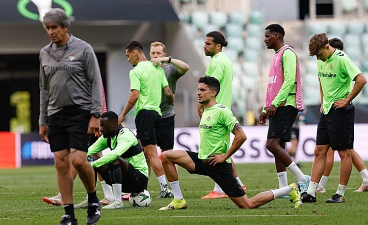 Alineaciones probables del Betis – Chelsea de la final de la Conference League 2024-2025: onces y banquillo de suplentes Alineaciones probables del Betis – Chelsea de la final de la Conference League 2024-2025: onces y banquillo de suplentes