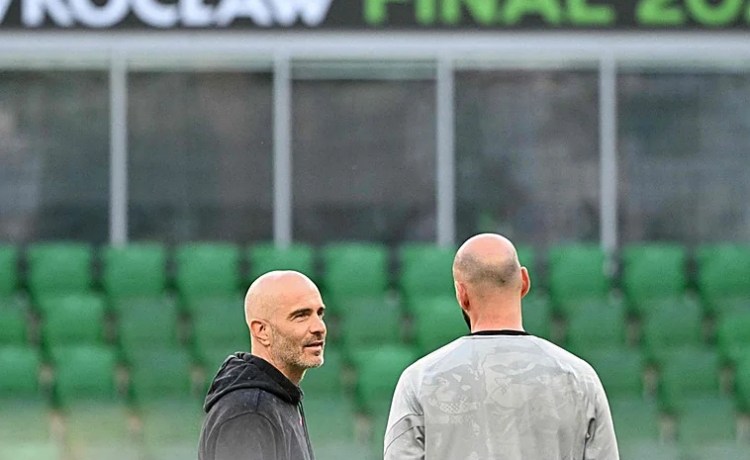 Maresca: «La manera de desarrollar una mentalidad ganadora es ganando partidos» Maresca: «La manera de desarrollar una mentalidad ganadora es ganando partidos»