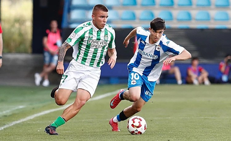 El Betis arrasa ante el Deportivo (2-6) y jugará la final de la Copa de Campeones El Betis arrasa ante el Deportivo (2-6) y jugará la final de la Copa de Campeones