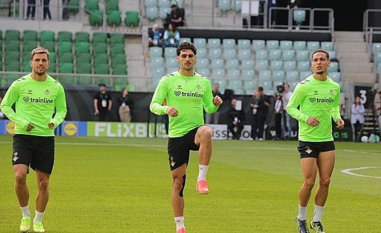 El Betis le pone precio a Johnny Cardoso: 40 millones de euros El Betis le pone precio a Johnny Cardoso: 40 millones de euros