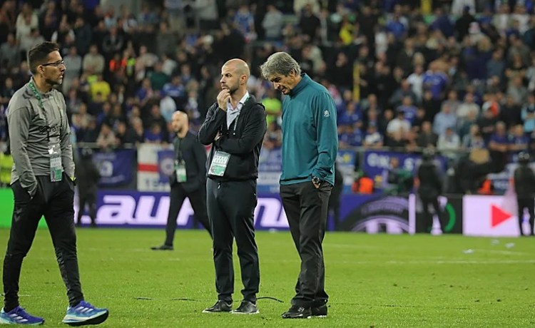 Las líneas maestras del Betis en el mercado: de la portería al delantero Las líneas maestras del Betis en el mercado: de la portería al delantero