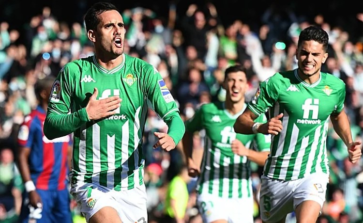 Juanmi y su despedida del Betis: «Me llevo momentos inolvidables que no se borrarán de mi retina jamás» Juanmi y su despedida del Betis: «Me llevo momentos inolvidables que no se borrarán de mi retina jamás»