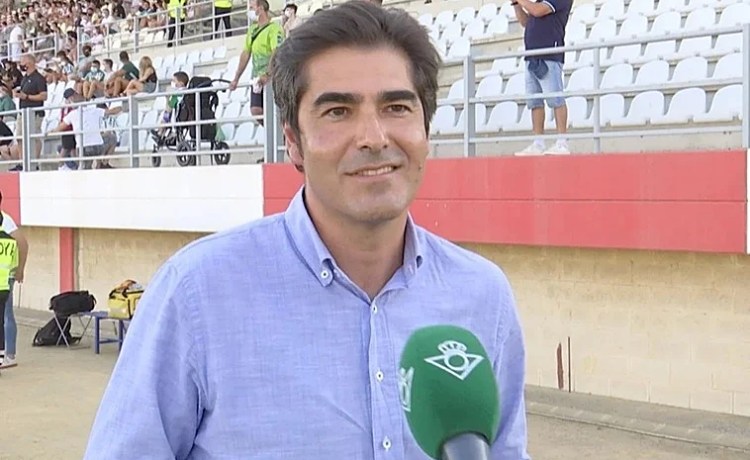 Haro y la gran capacidad de La Cartuja: «Si en lugar de 55.000 tuviéramos 30.000, como puede ser otro equipo, pues sí que sería un problema» Haro y la gran capacidad de La Cartuja: «Si en lugar de 55.000 tuviéramos 30.000, como puede ser otro equipo, pues sí que sería un problema»