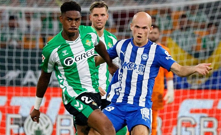 Nazinho, en la ‘pole’ para el lateral izquierdo del Betis a la espera del adiós de Ricardo Nazinho, en la ‘pole’ para el lateral izquierdo del Betis a la espera del adiós de Ricardo