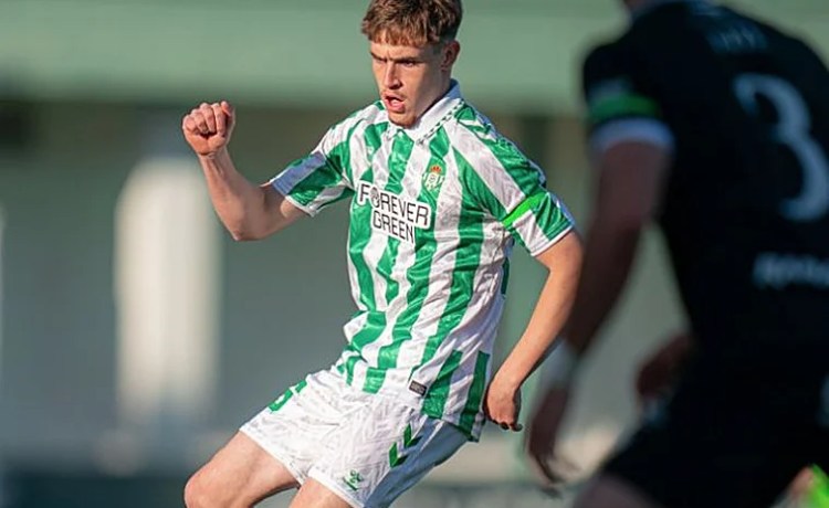 Óscar Masqué, a la espera de los resultados por su lesión de rodilla Óscar Masqué, a la espera de los resultados por su lesión de rodilla