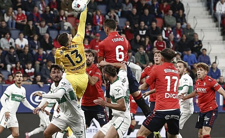 Aimar Oroz y Rubén García, ausencias en el entrenamiento del Osasuna Aimar Oroz y Rubén García, ausencias en el entrenamiento del Osasuna