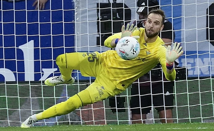 Pau López: «La llamada del Betis no me la esperaba, para mí fue un regalo» Pau López: «La llamada del Betis no me la esperaba, para mí fue un regalo»