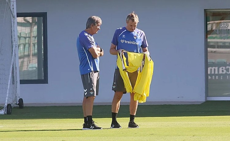 Pellegrini y el Villarreal – Betis: «No es una final pero queremos colocarnos terceros y defender lo conseguido» Pellegrini y el Villarreal – Betis: «No es una final pero queremos colocarnos terceros y defender lo conseguido»