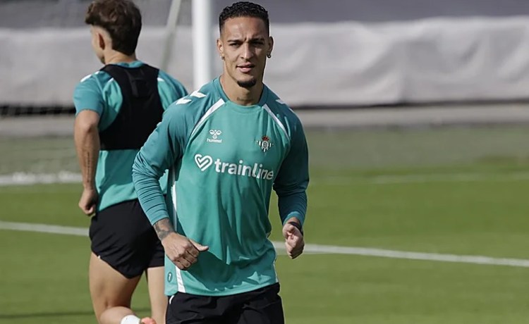 Betis – Olympique de Lyon: test de altura continental en la Cartuja Betis – Olympique de Lyon: test de altura continental en la Cartuja