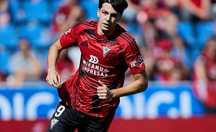 Petit responde a la paciencia de Galván con su quinto gol Petit responde a la paciencia de Galván con su quinto gol