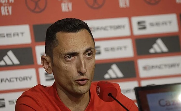 Sánchez Martínez dirigirá el Torrent – Betis de Copa Sánchez Martínez dirigirá el Torrent – Betis de Copa