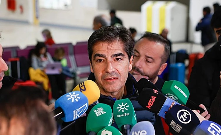 «Amrabat es un magnífico profesional y cualquier duda sobre su profesionalidad sobra» «Amrabat es un magnífico profesional y cualquier duda sobre su profesionalidad sobra»