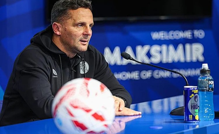 Kovacevic teme al Betis: «Tenemos la prueba más difícil del grupo» Kovacevic teme al Betis: «Tenemos la prueba más difícil del grupo»