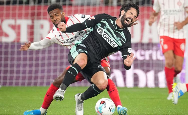 Isco: «Me dijeron que no sabían si podía volver a jugar al fútbol» Isco: «Me dijeron que no sabían si podía volver a jugar al fútbol»