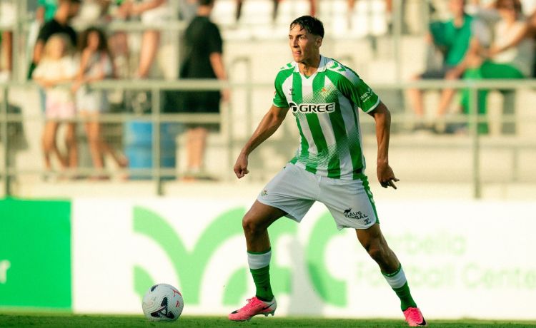 Facundo Bernal: «El que más me ha sorprendido es Deossa» Facundo Bernal: «El que más me ha sorprendido es Deossa»