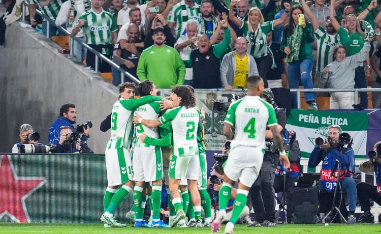 Las probabilidades que tiene el Betis de quedar entre los ocho primeros en Champions Las probabilidades que tiene el Betis de quedar entre los ocho primeros en Champions