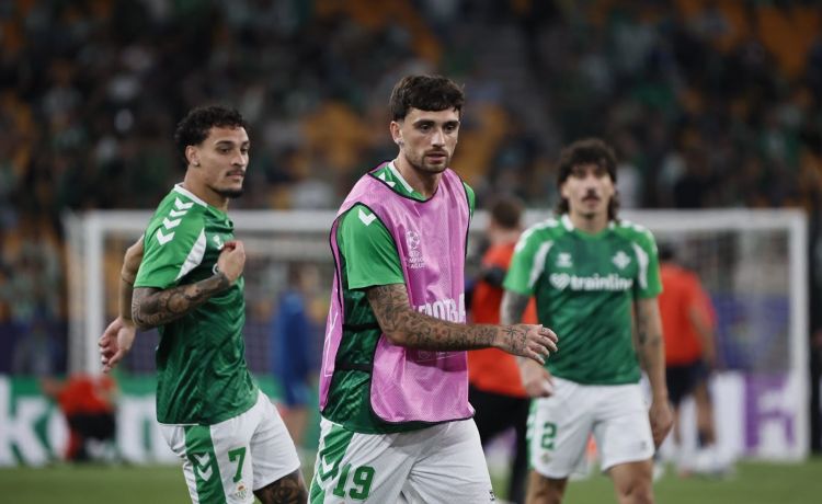 Alineación probable del Betis ante el Málaga: descansados tras no jugar en Copa del Rey Alineación probable del Betis ante el Málaga: descansados tras no jugar en Copa del Rey