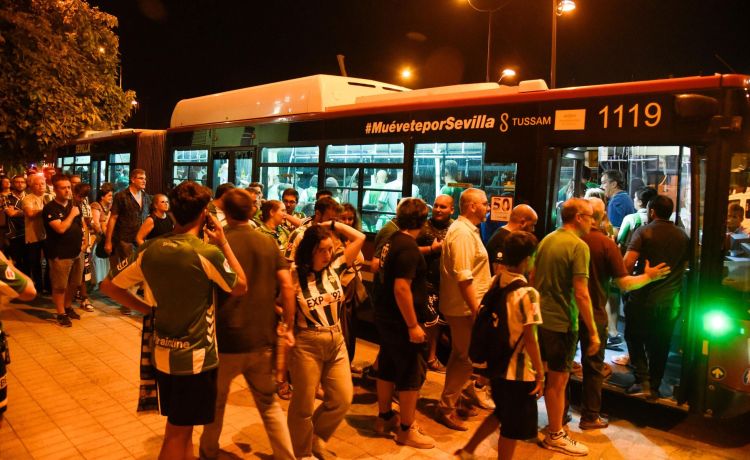 Novedades en el servicio especial de Tussam para el partido entre Betis y Real Sociedad de este viernes en La Cartuja: estas son las nuevas paradas Novedades en el servicio especial de Tussam para el partido entre Betis y Real Sociedad de este viernes en La Cartuja: estas son las nuevas paradas
