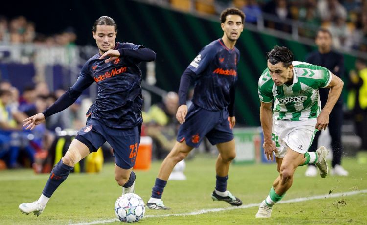 Marc Roca, la brújula silenciosa que sostiene al Betis Marc Roca, la brújula silenciosa que sostiene al Betis