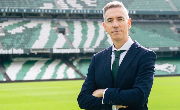 Los tres pilares del plan de negocio del Betis: «Queremos acercar el Betis al bético» Los tres pilares del plan de negocio del Betis: «Queremos acercar el Betis al bético»