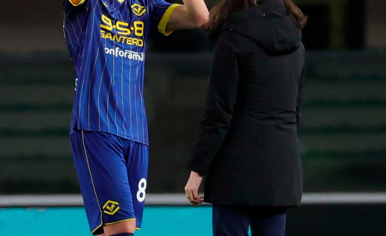 El Betis sigue a la caza de un cuarto central El Betis sigue a la caza de un cuarto central