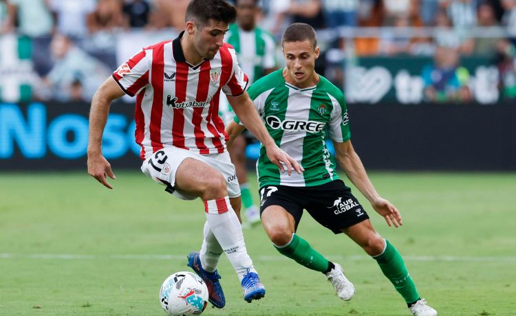 De ilusión a incógnita: el fichaje de Rodrigo Riquelme en el Betis, a la espera de despegar De ilusión a incógnita: el fichaje de Rodrigo Riquelme en el Betis, a la espera de despegar