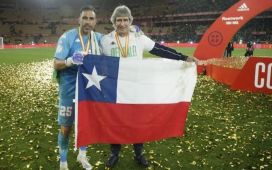 Claudio Bravo justifica la elección de Pellegrini para Chile: «¿Qué club no quiere eso?» Claudio Bravo justifica la elección de Pellegrini para Chile: «¿Qué club no quiere eso?»