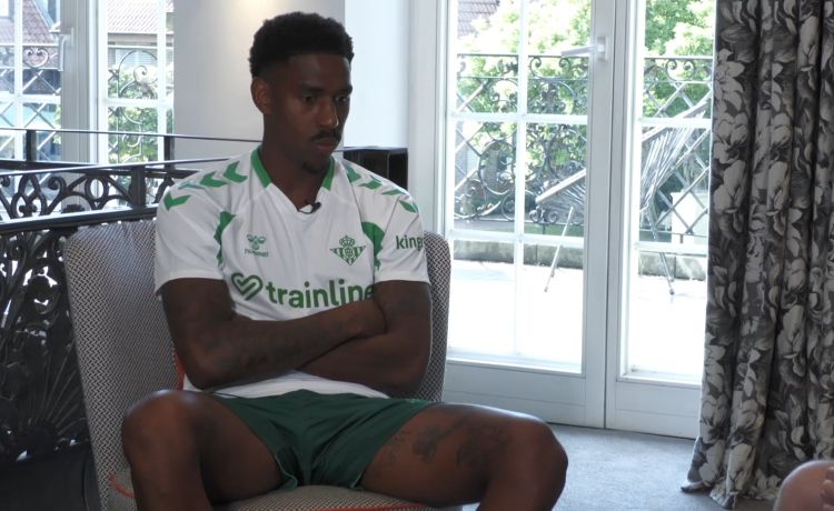 Junior Firpo se sincera sobre su mala temporada en el Betis: «En el club de mi vida duele más» Junior Firpo se sincera sobre su mala temporada en el Betis: «En el club de mi vida duele más»