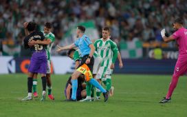 El Betis presenta alegaciones contra la cartulina roja de Facundo Bernal ante el Barcelona El Betis presenta alegaciones contra la cartulina roja de Facundo Bernal ante el Barcelona