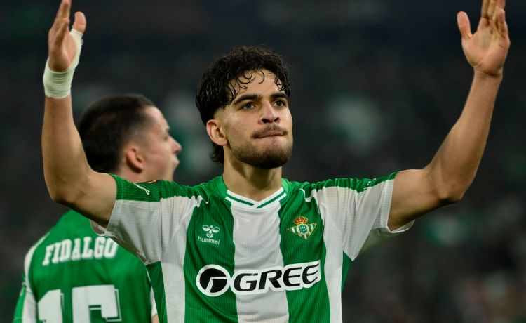 El Betis aguarda el regreso de Abde con el interés de la Premier más vivo que nunca El Betis aguarda el regreso de Abde con el interés de la Premier más vivo que nunca