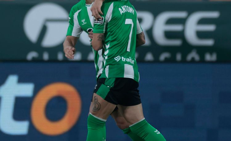 Así jugaron los futbolistas del Betis ante la Real Sociedad Así jugaron los futbolistas del Betis ante la Real Sociedad