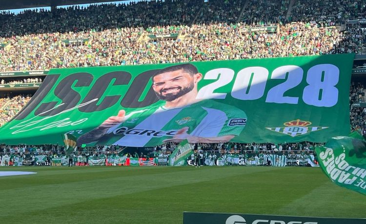 El Betis anuncia la renovación de Isco con una gran pancarta en La Cartuja El Betis anuncia la renovación de Isco con una gran pancarta en La Cartuja