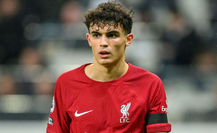 El Liverpool lo recupera y el Betis avanza en su cesión El Liverpool lo recupera y el Betis avanza en su cesión